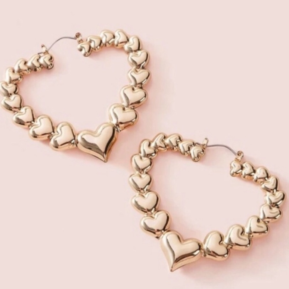 Gold Heart hoop earrings - Picture 3 of 3